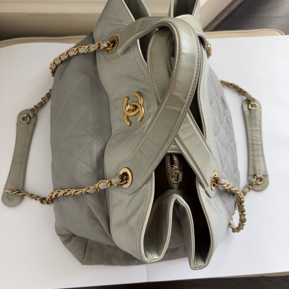 Chanel Quilted Leather Shoulder Bag in Gray with Gold Accents